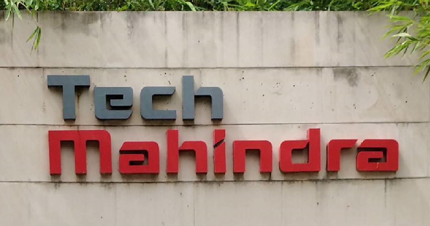 tech mahindra t shirt